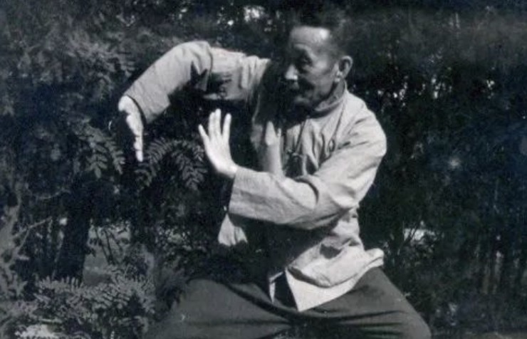 德国士兵|清末武林高手,慈禧太后屈尊都请不动他,被一枪撂倒结束辉煌一生