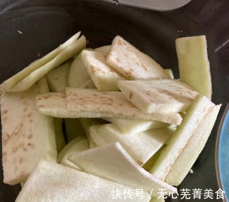 美味|简单几步,制作美味茄子,营养又下饭,喜欢的不要错过!