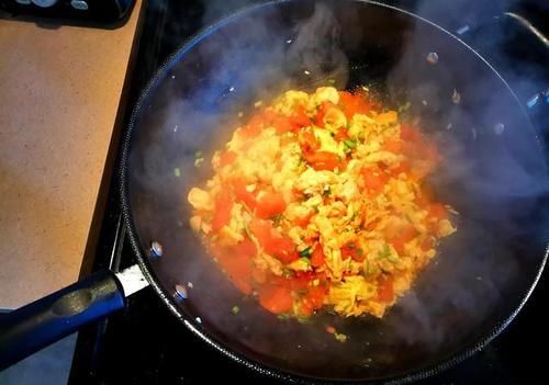 冬季天气寒冷时，不妨试试这三道菜