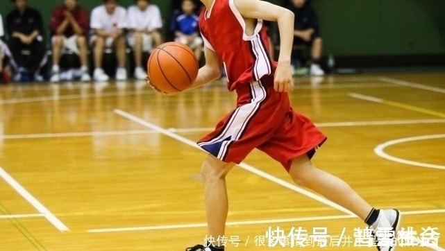 长高|12岁男孩半年长高10厘米，妇幼医生：平时多吃2物，长个促发育