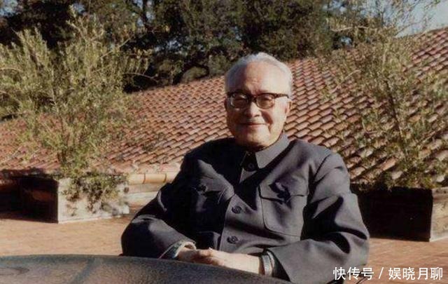 情书|沈从文的“爱情”,临死前最后一句:“三姐,我对不起你。”