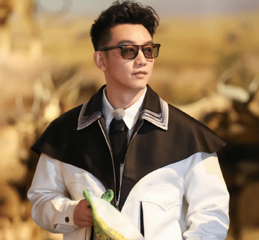 郑恺 《奔跑吧》3位老成员：李晨装疯卖傻，郑恺浑浑噩噩，baby受欺负