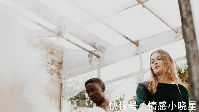 马特#从抑郁者的角度解读《活下去的理由》:唯有“爱”,治愈生活泡沫