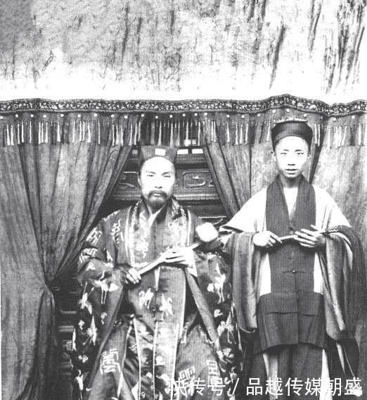 道士|老照片:一百多年前的中国道士,个个仙风道骨,图九是华山比武