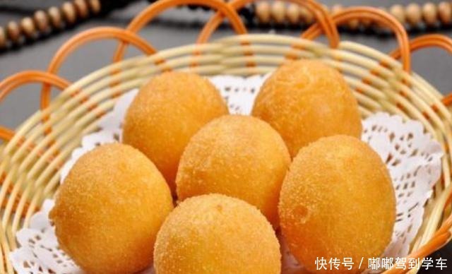 炸红薯丸子,用淀粉还是面粉都不对,厨师长教你做法,外酥里嫩