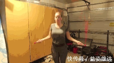 体脂率|姑娘每天跳绳10分钟，一个月后腰围变细，体重却增加了