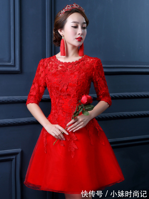 蕾丝|新娘敬酒服怎么选才能凸显新娘气质?