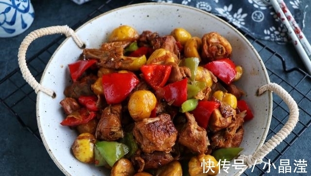 鸡肉|入秋以后,我家常吃这道菜,越焖越好吃,常给孩子吃提高免疫力!