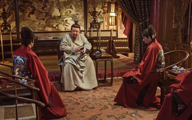 官员都|海瑞买肉被载入史册，在明朝当一个清官是什么体验？