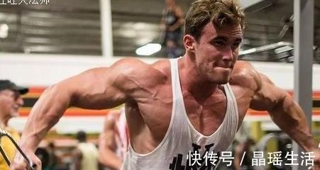 胸肌|天天去健身房，为什么胸肌还是不饱满很多人犯了这5个错误