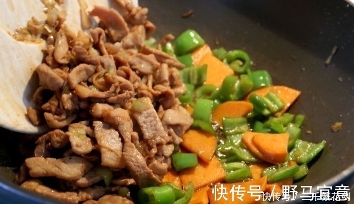 炒猪肉时，最忌直接下锅炒，做好3点，肉又滑又嫩又入味，好吃