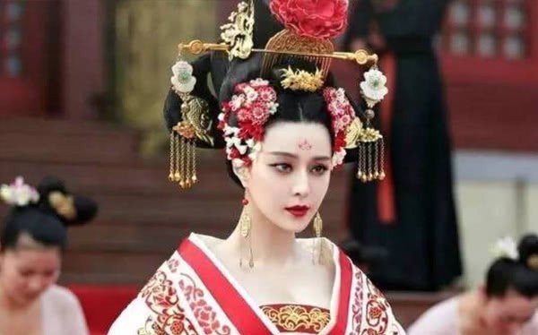 武则天|武则天铲除门阀贵族,为何那么多人认为她有功?原因其实很简单