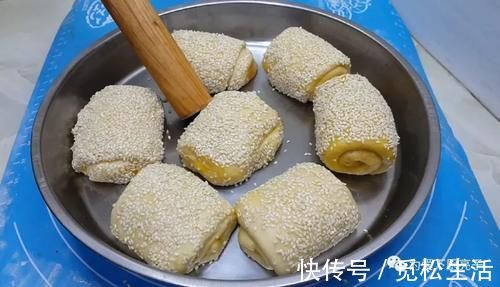 面粉别烤面包了,锅里烙一烙,个个松软香甜,保证全家都爱吃