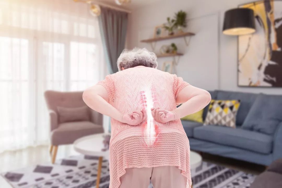 金匮要略|后背疼痛，检查不出问题，咋治疗也不好？