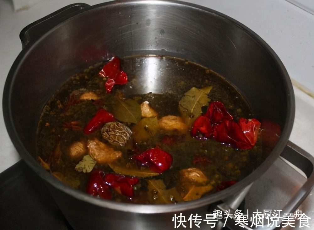 腌黄瓜，很多人第一步就错了，教你饭店秘制做法，一次10斤不够吃