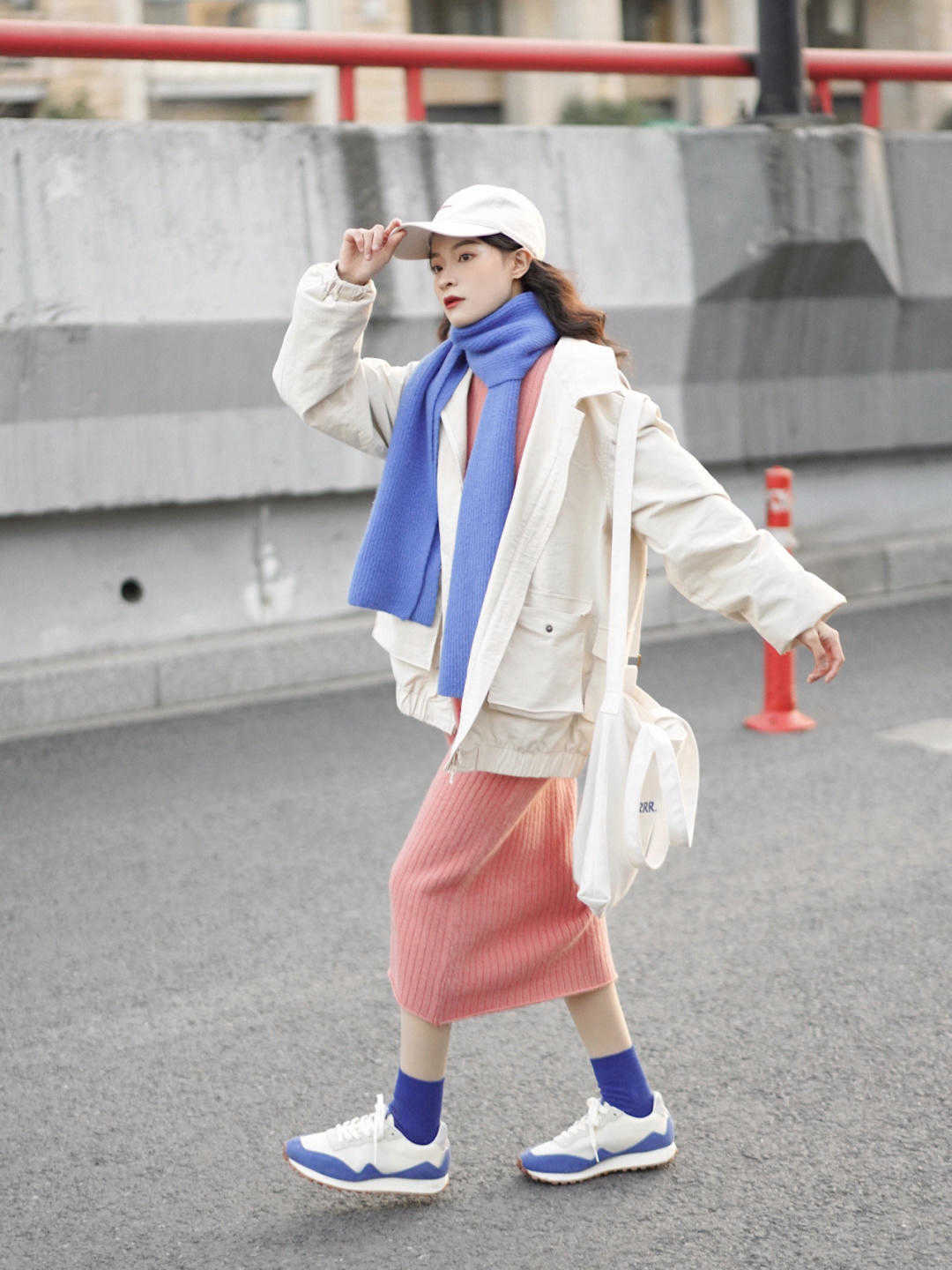 面料 适合冬天选择的粉色单品有很多,码住这“四”款,是真的很时髦