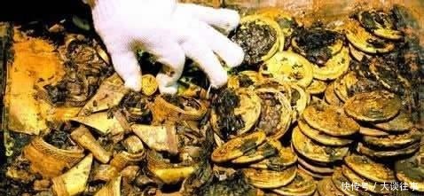 专家|此墓葬的文物众多,价值连城,专家却说:最珍贵的还是那些竹简