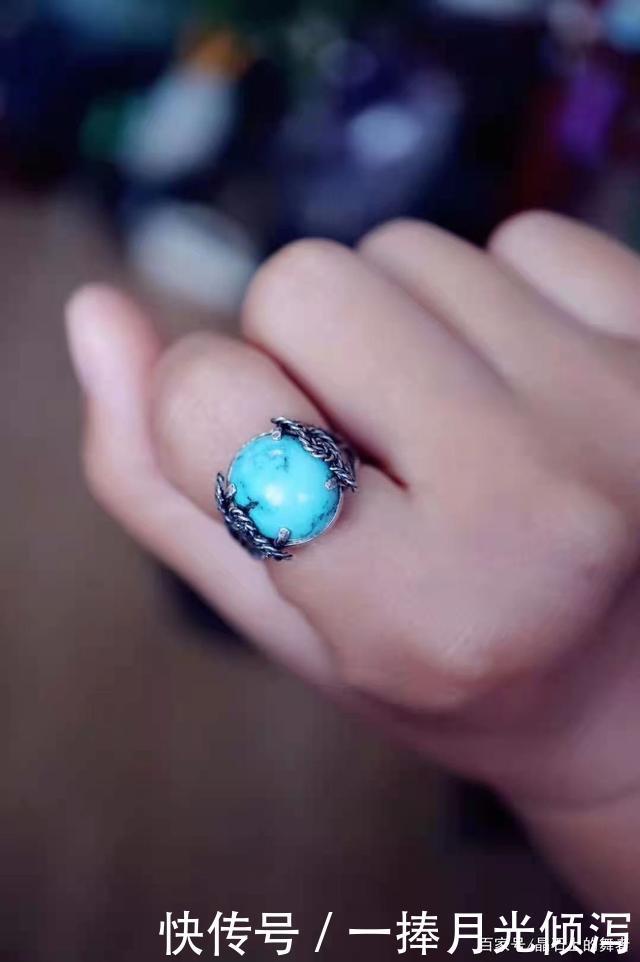 把珠宝做成心脏的样子，分享一些充满创意元素的珠宝