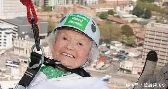 女性|吉尼斯之最:第一项女性集体尖叫,第四项由48名日本女性打破!