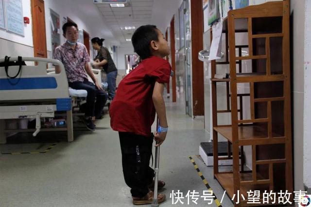 儿子|男童骨折后不敢说导致残疾,妈妈离去,耳聋爸爸苦苦携其求医4年