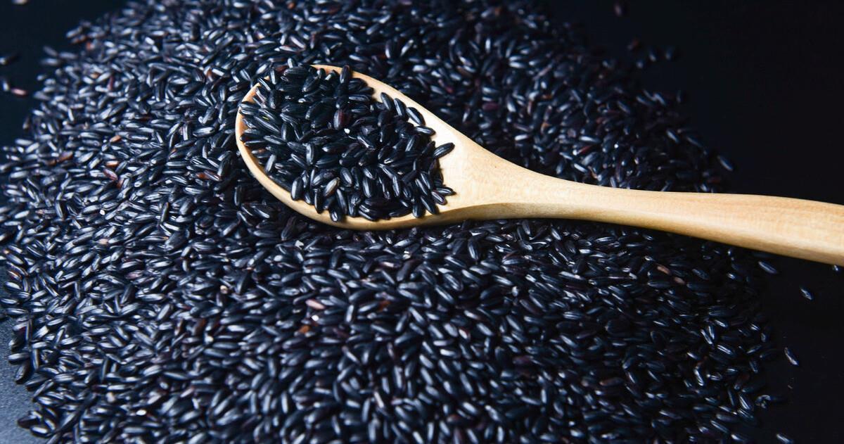 桑葚干|中老年群体,少吃点鸭肉猪肉,多来点这些食物,腿脚有力气身体棒