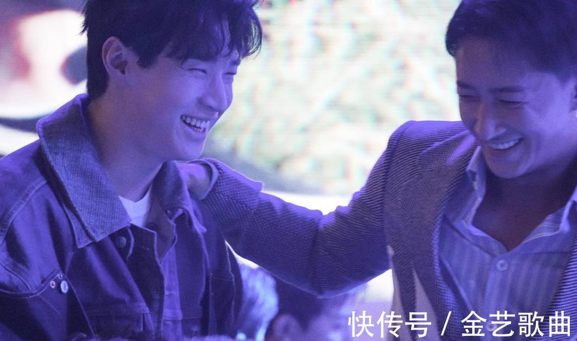 犯规|《向往5》热度未消，张艺兴就开录另一档综艺，新发色帅到犯规