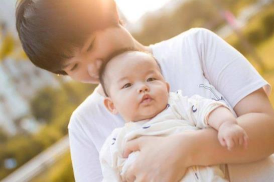 孩子|打骂完孩子之后,为什么孩子哭着哭着就睡着了原因看了会很心疼