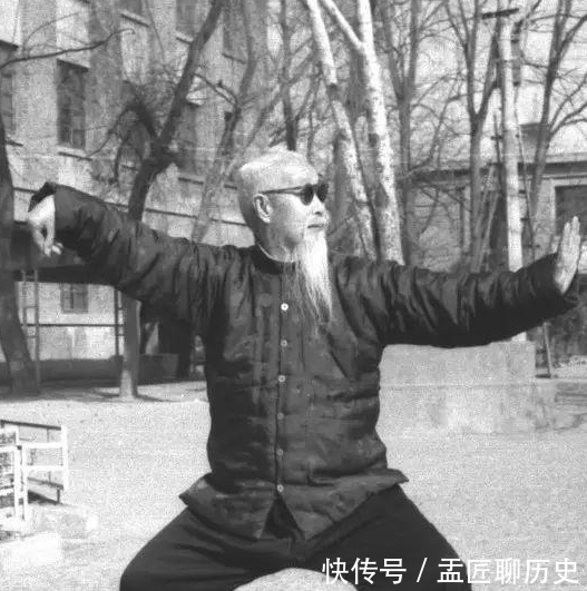 太极拳|浅谈吴图南的拳术造诣,功夫贯通杨、吴2家,还曾师从于“臂圣”