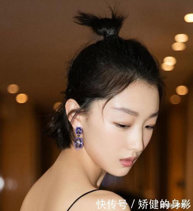 中分 脸圆的女生要学会拒绝留中分,难看显脸大,这5种发型才适合你