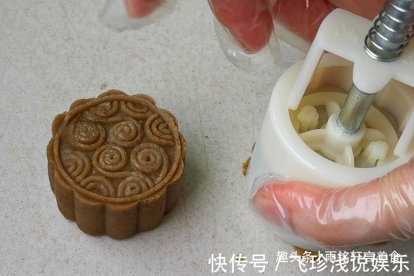 绿豆|绿豆糕最家常的做法,香甜细腻,做法简单,学会不用去外面买了