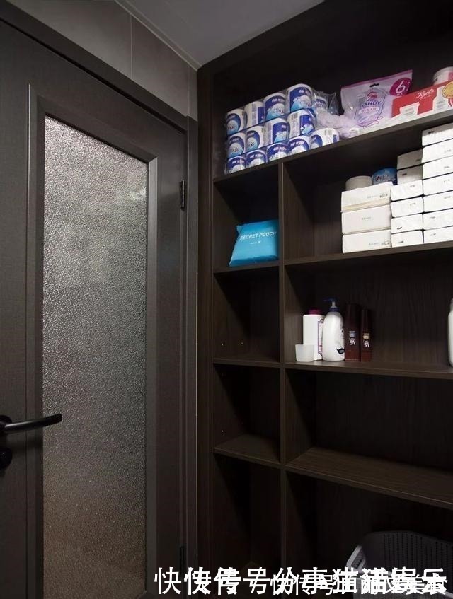 沙发|她家仅65㎡，收纳做到极致，每个空间都吸引着我，太美了！