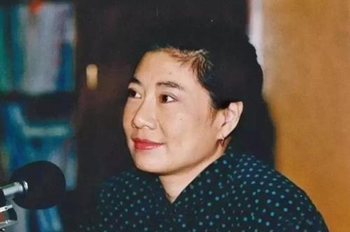 狗血!她的人生比小说还狗血,19岁闪婚生子,30年来对儿子避而不见