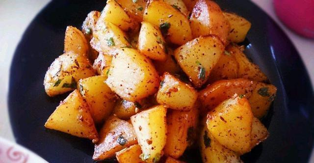 血液流|女人爱美常吃3种食物，排毒养颜、延缓衰老，好吃又健康