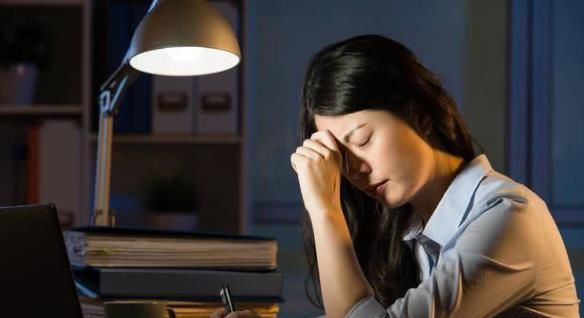 人到中年想健康,牢记:不吃“3饭”、不睡“3觉”,会与长寿有缘