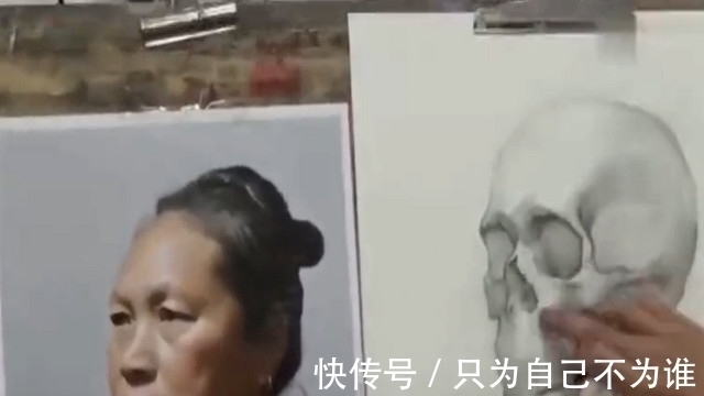 骷髅$美术生厉害了，让他画老太太，却画成了骷髅，网友：这届你凉了