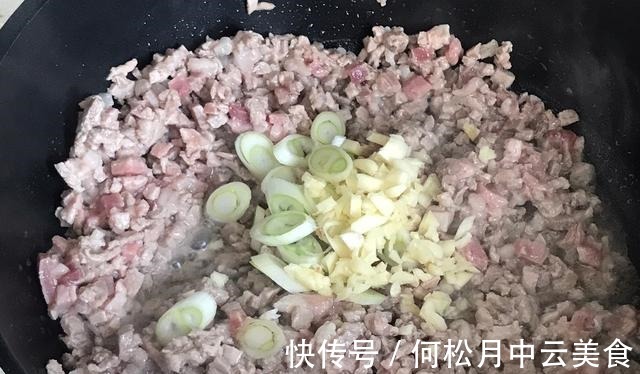 胡萝卜|面食爱好者的福音,教你一道老北京炸酱面,美味可口,勾人心弦!