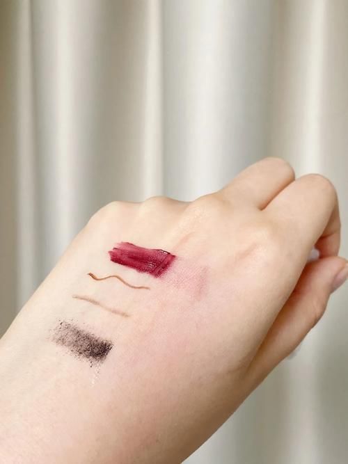 为什么一到卸妆前，我就那么美？|我的化妆台C位 |为什么一到卸妆前，我就那么美？\＂,\＂i10\＂:\＂我的化妆台C位