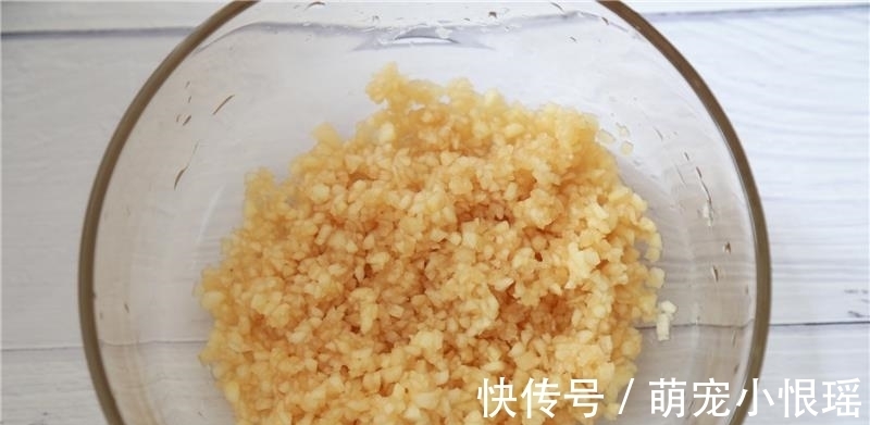 跟着我一起|最通便的水果不是香蕉而是它,便秘要多吃,排出黑臭宿便一身轻