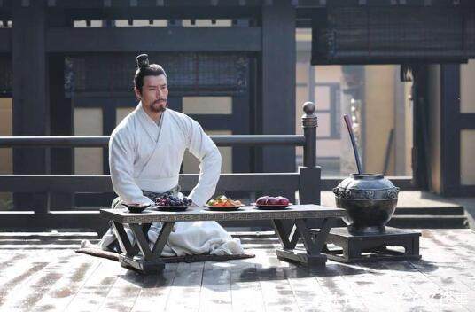 7 曹彰历任折冲校尉,济阴太守,建武将军,官至大将军,封高安乡侯,追谥