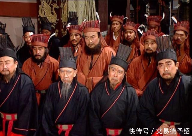 忠心|曹丕篡汉建魏，忠心汉室的大臣为何不投奔刘备？与他错杀一人有关