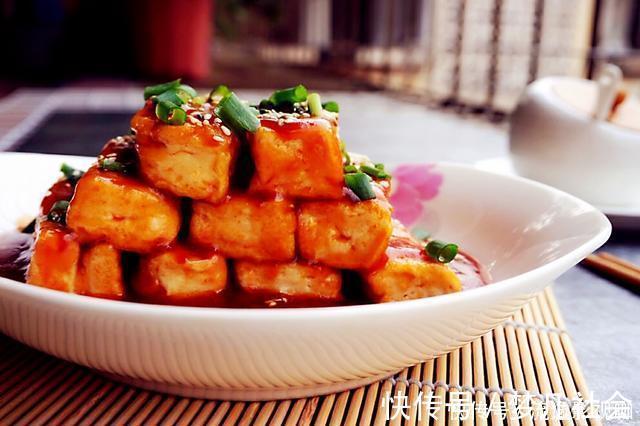 豆腐|吃了半辈子豆腐,这种做法头一次见,不炒不炸不炖汤,骨灰级吃法