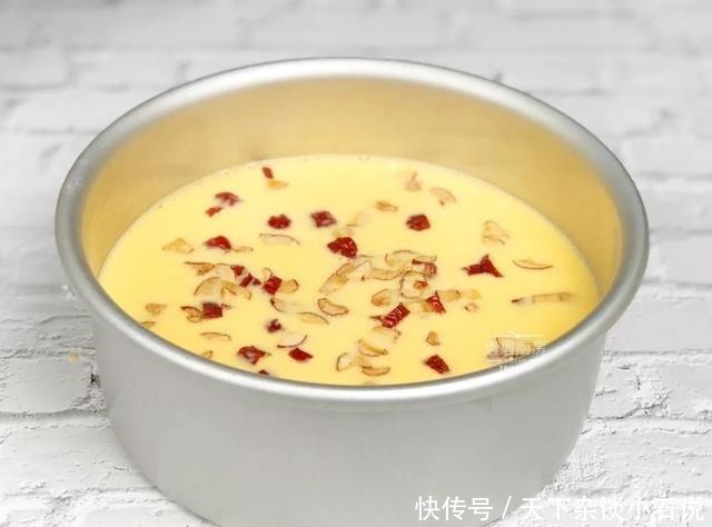 搅一搅,蒸一蒸,不用打发不用烤,火遍全网的懒人蛋糕就这么简单!