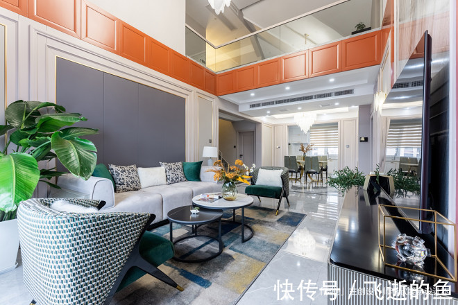 背景墙|125平米顶楼带阁楼，爆改成楼王