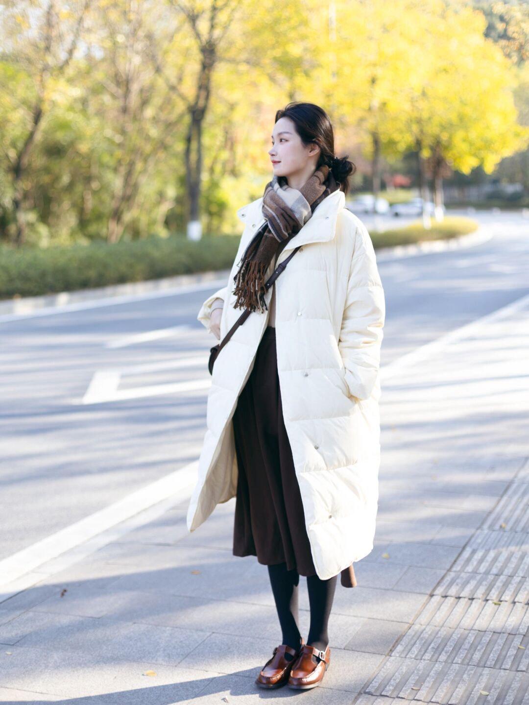上身 冬天必备的这几件厚外套,谁穿谁好看,搭配鲨鱼裤,显瘦又百搭!