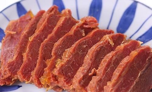 素食主义者|人过中年,肉就要少吃了?47岁女子坚持3年不吃肉,结果怎么样?