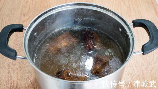 秋冬交替，最该吃这蒸菜，鲜嫩营养好吃不贵，不燥不热顺利过寒冬