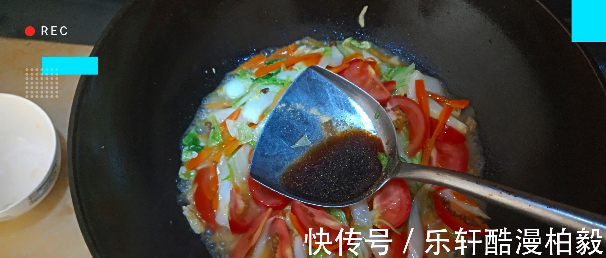 番茄红素|夏天适合吃这菜，酸甜爽口吃了还想吃，几块钱就能做一盆