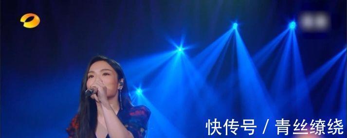 節(jié)目|《歡樂喜劇人》現(xiàn)場(chǎng)播片,《歌手:當(dāng)打之年》云錄制,是綜藝之恥