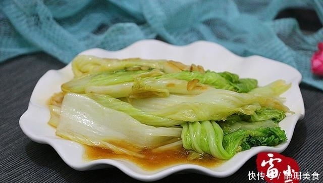 炒白菜时多加一味料,上桌都抢着吃,人间美味呀