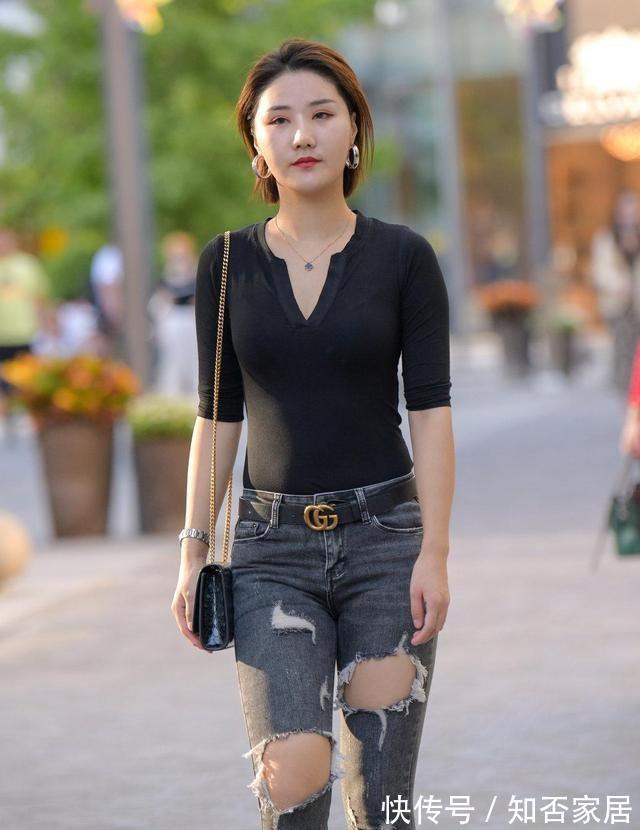 高跟鞋|一条腰围缩的牛仔裤，营造麻棒细腿的既视感，学到了很多！